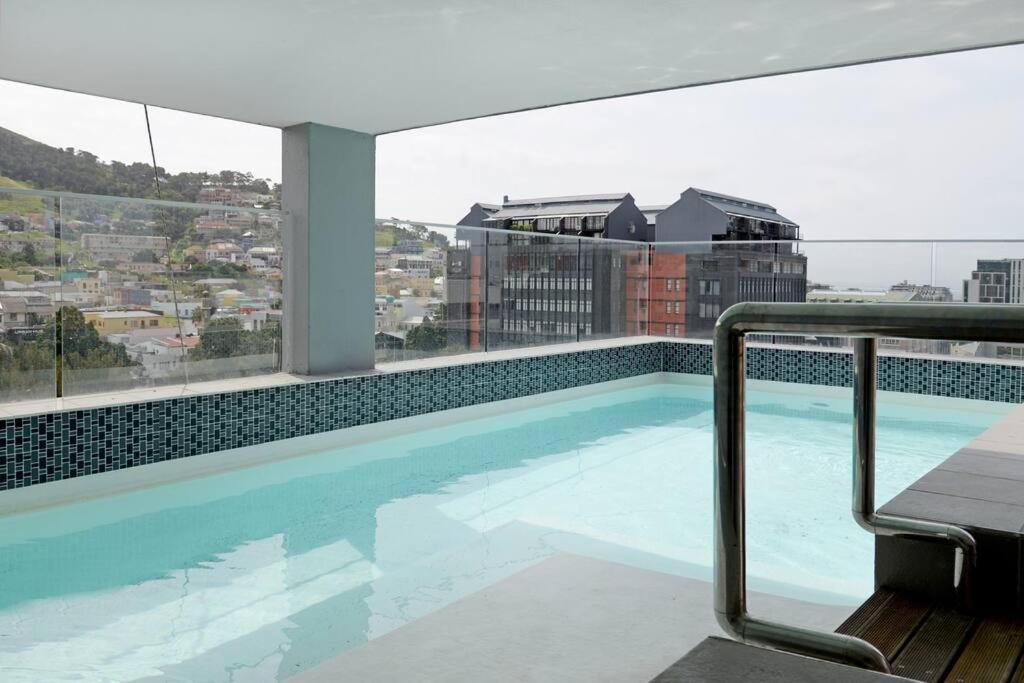 Naalia - The Sentinel Apartment Cape Town Exterior photo