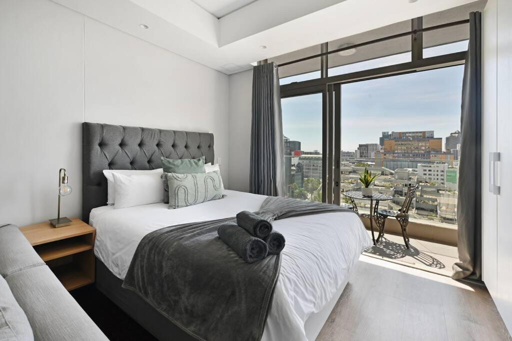 Naalia - The Sentinel Apartment Cape Town Exterior photo